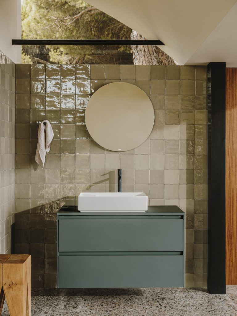 Ona Roca A851729513 A32768C000 A5A3A9Enb0 A812193000 Ri S2.2 1333 Ricarda Di81A 30081 T Ambient Pictures Tf Mob Solu Xxl V2 | Lead Wolf, Peterborough