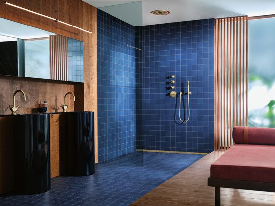 Rain Showers 11 Fam G Arcit18 | Lead Wolf, Peterborough