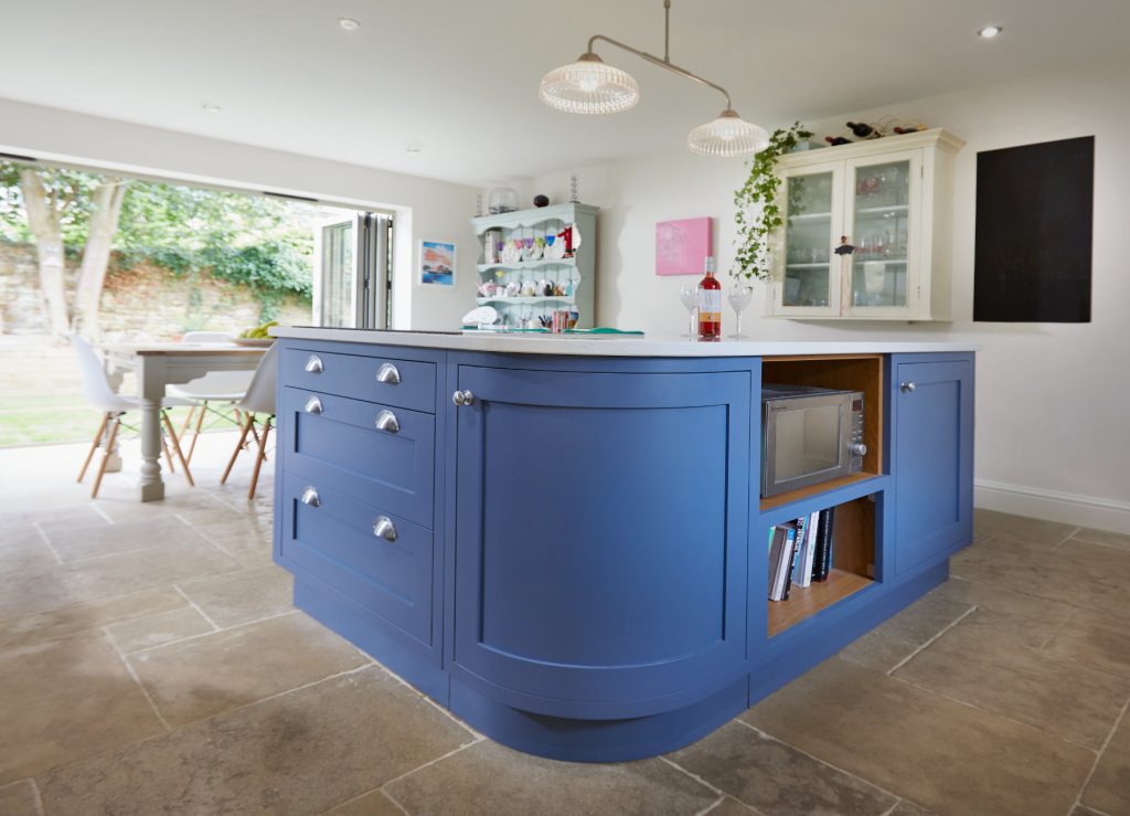 Curve Craft2733 Kitchen 2 Shot 2 | Lead Wolf, Peterborough