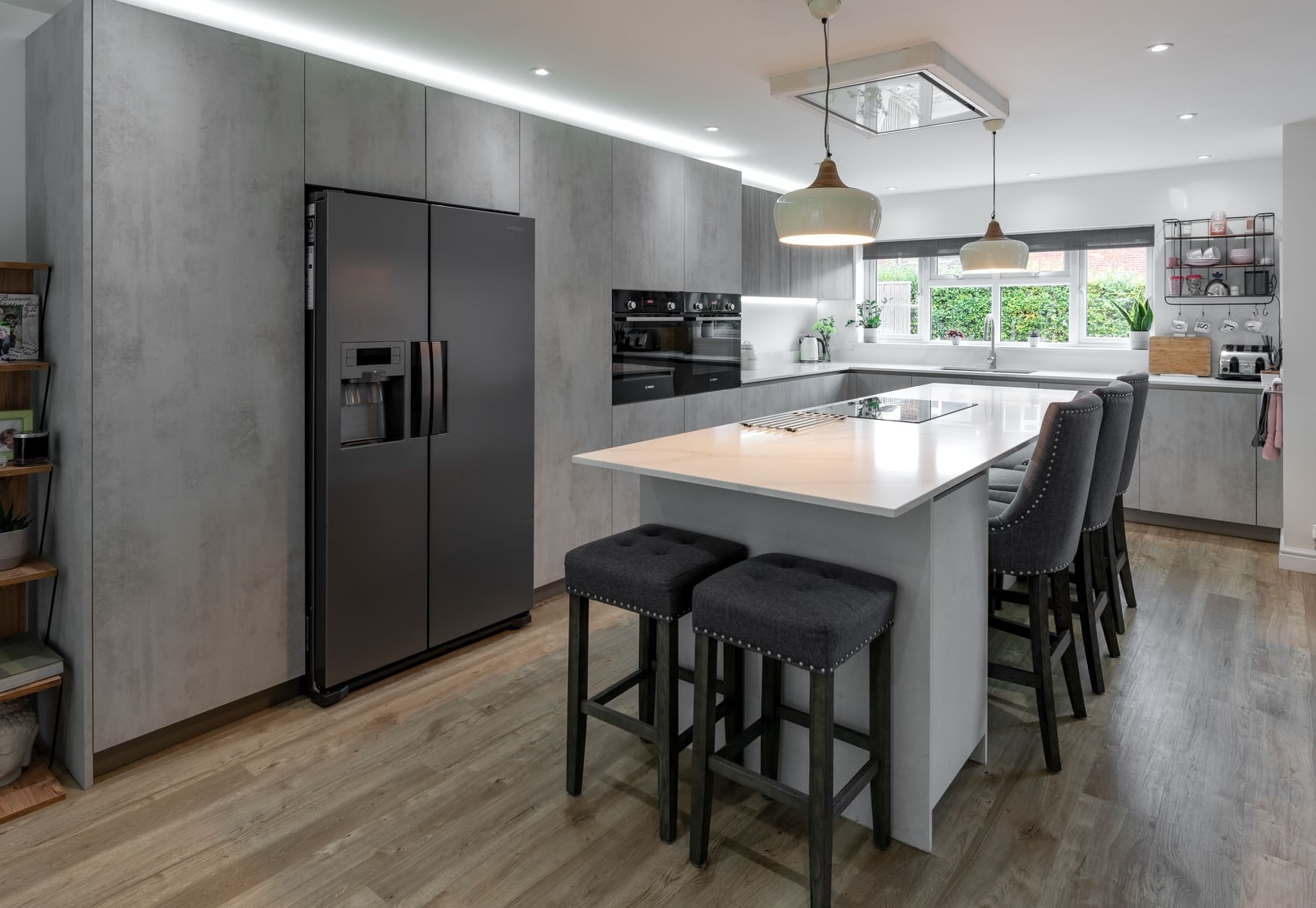 Jav9137 | Lead Wolf, Peterborough