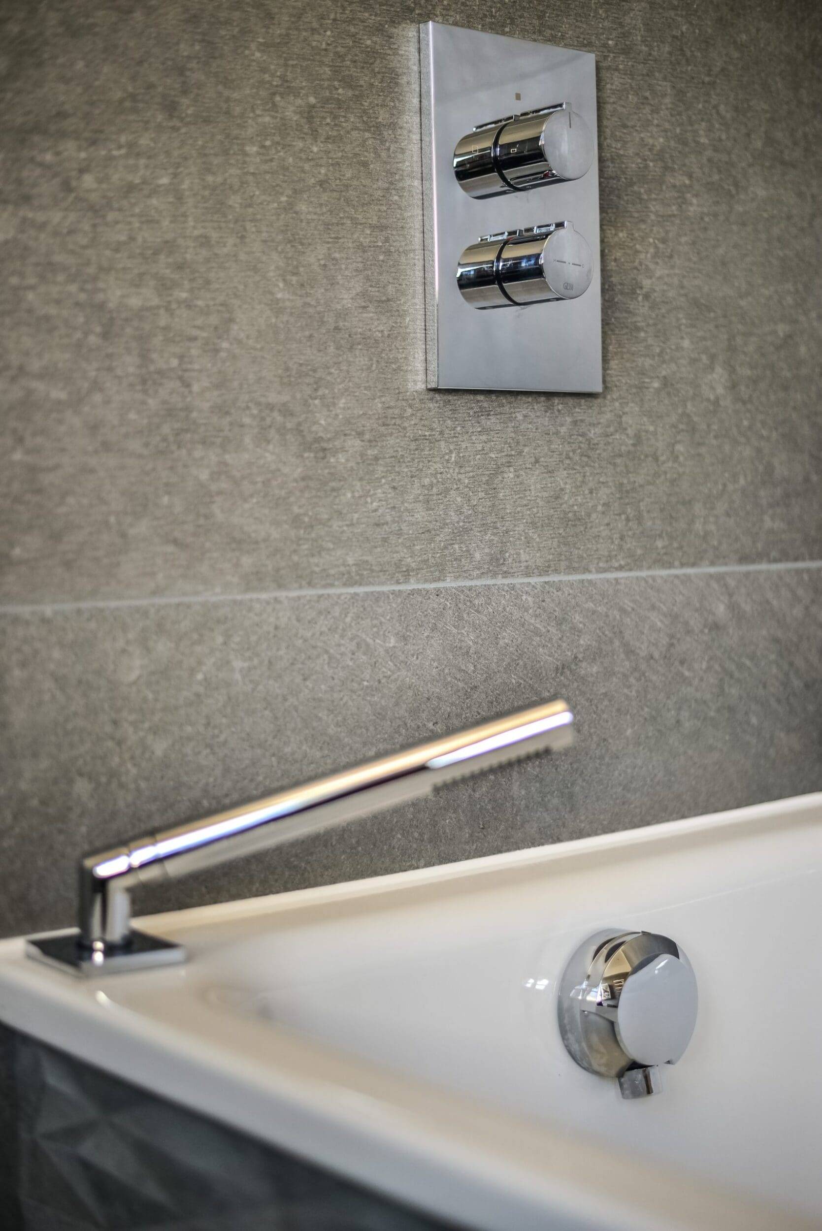 Mill Hill Bathroom 26 | Lead Wolf, Peterborough